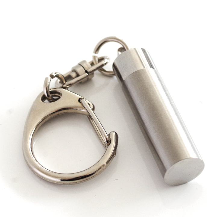 オールステンレス遺骨カプセルのキーホルダータイプ